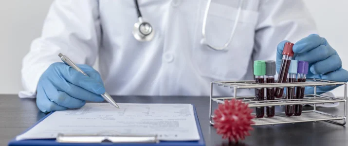 Sangue nas Fezes: O Que Pode Ser e Quando Procurar um Médico